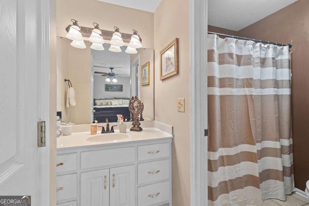 513 S Red Rock Road Toccoa GA 30577