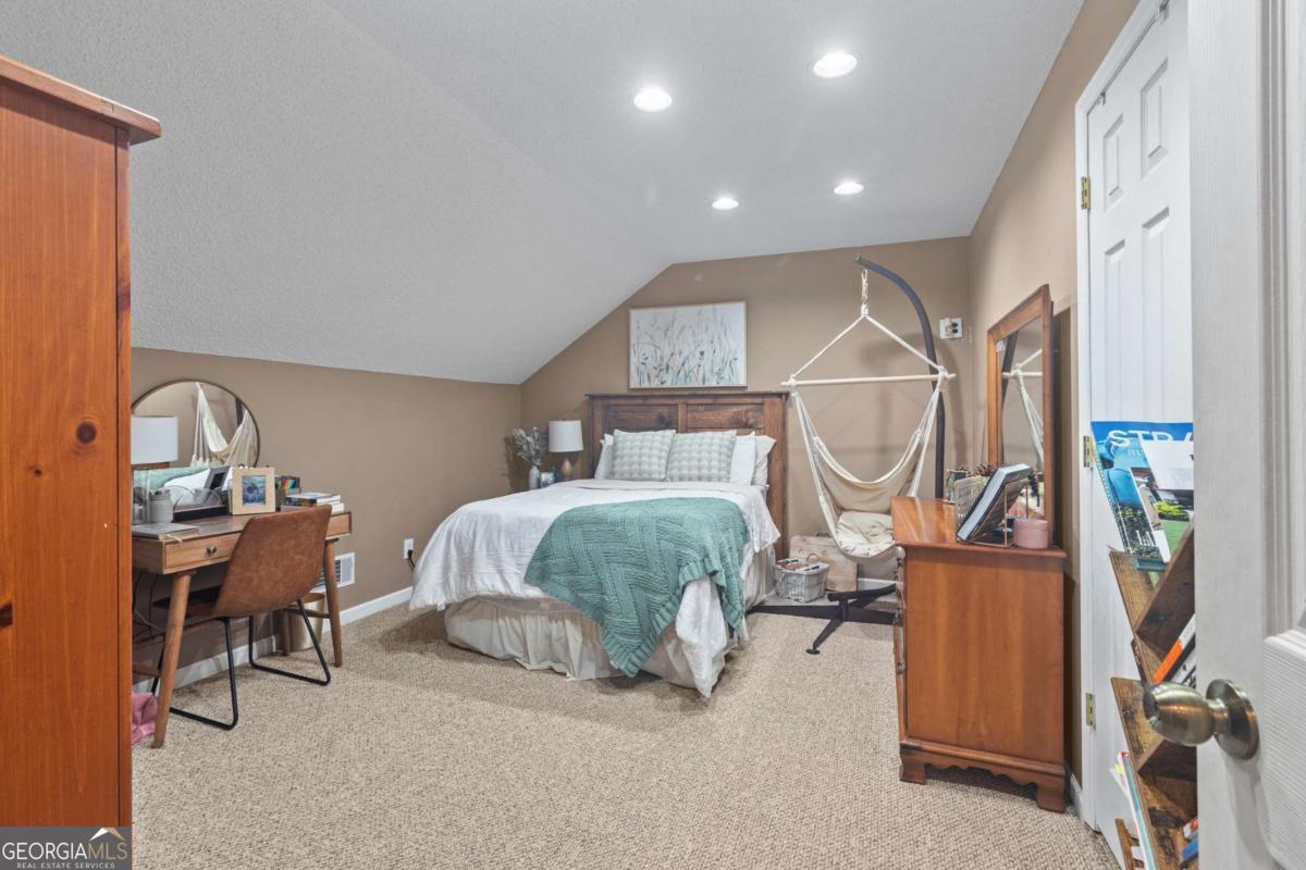 513 S Red Rock Road Toccoa GA 30577