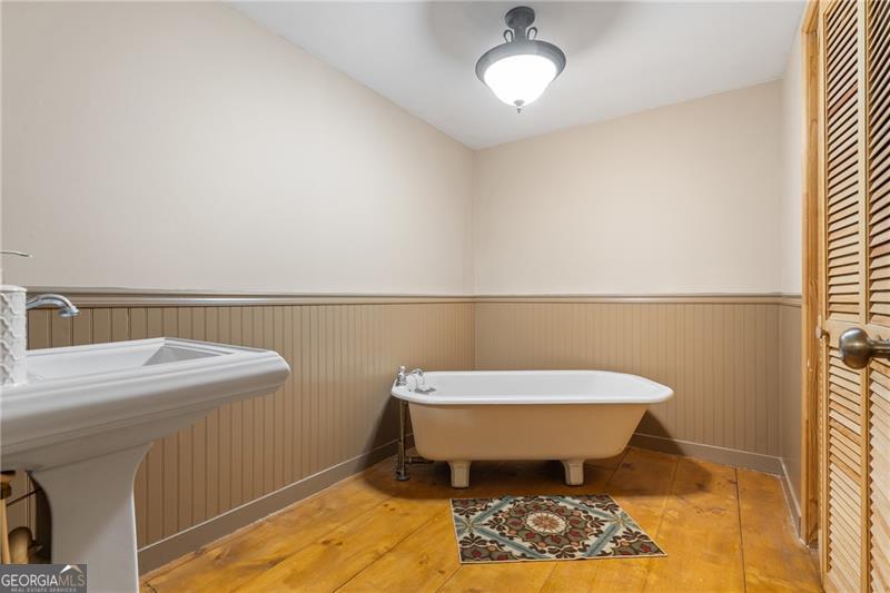136 Honeysuckle Way Blue Ridge GA 30513