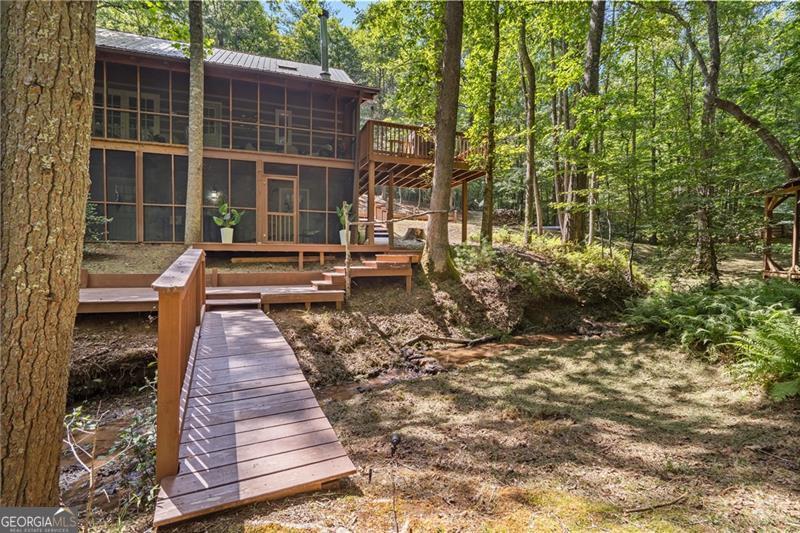 136 Honeysuckle Way Blue Ridge GA 30513