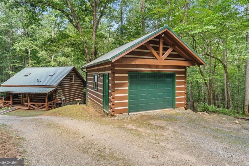 136 Honeysuckle Way Blue Ridge GA 30513
