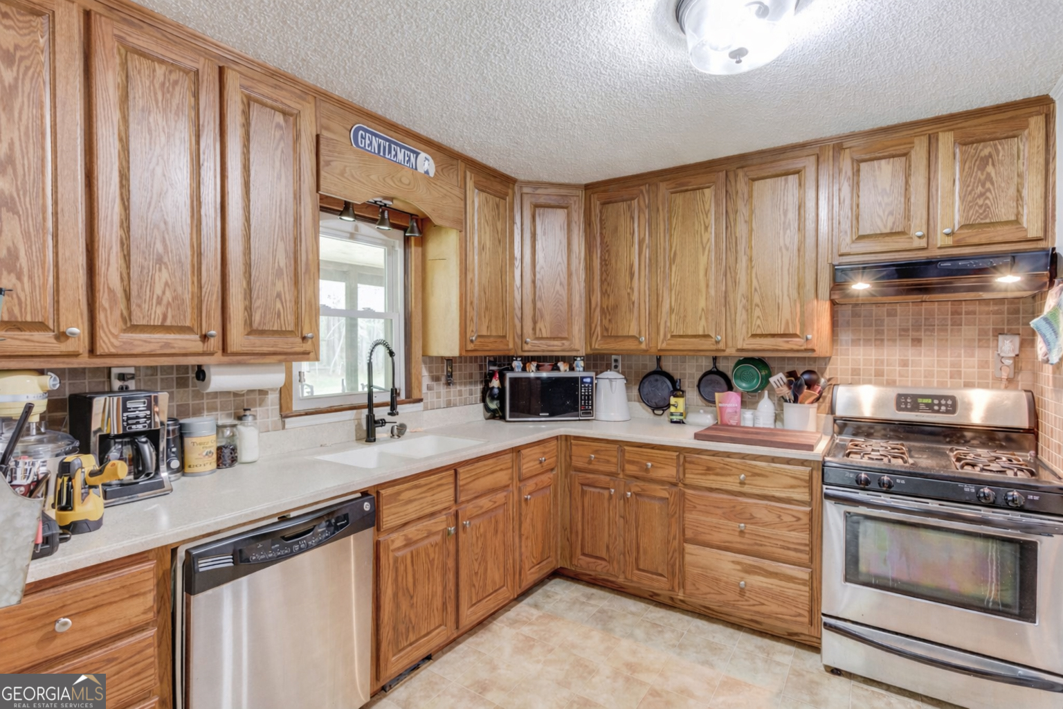 207 Boogers Hill Road Oxford GA 30054