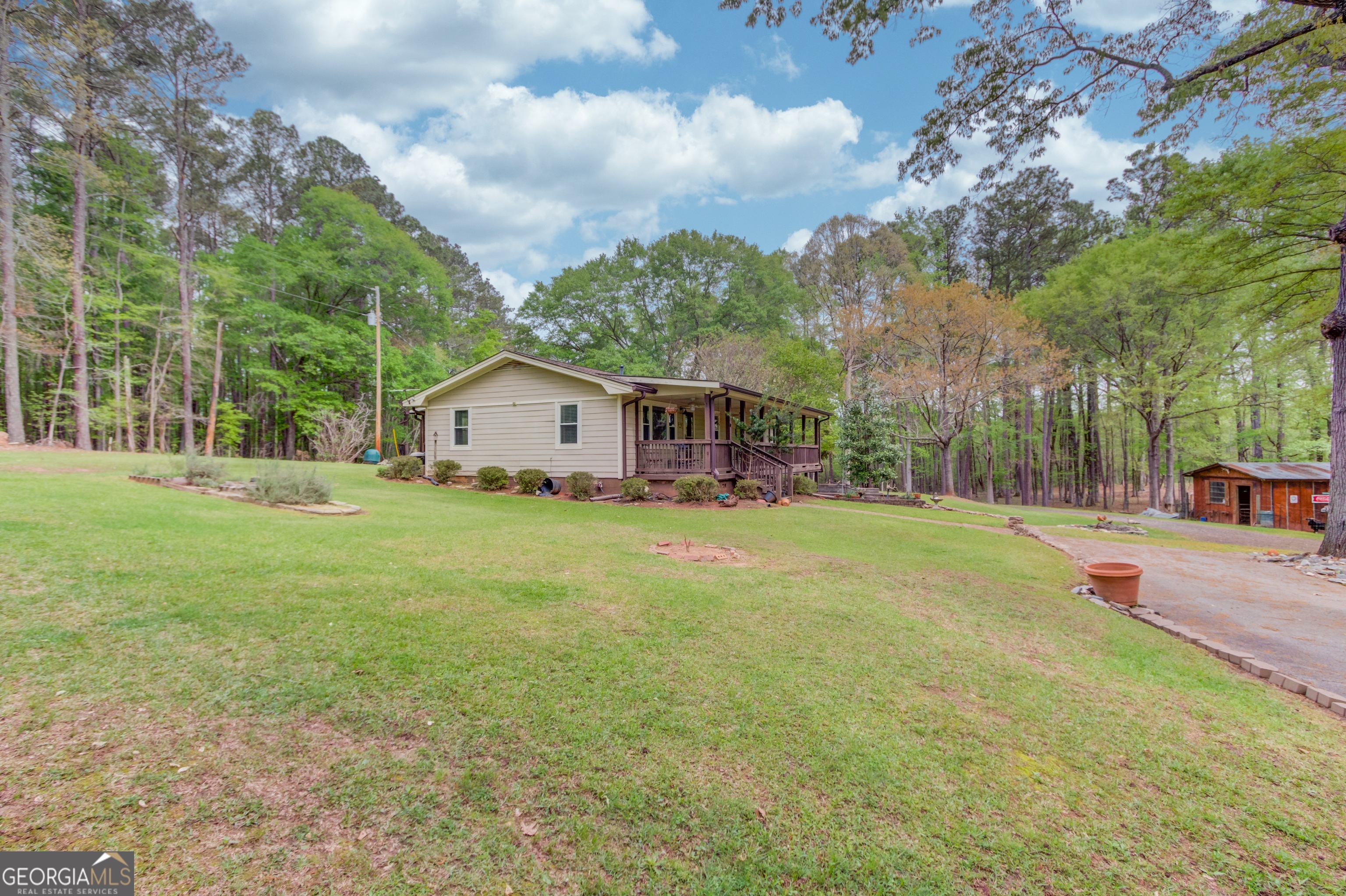 207 Boogers Hill Road Oxford GA 30054