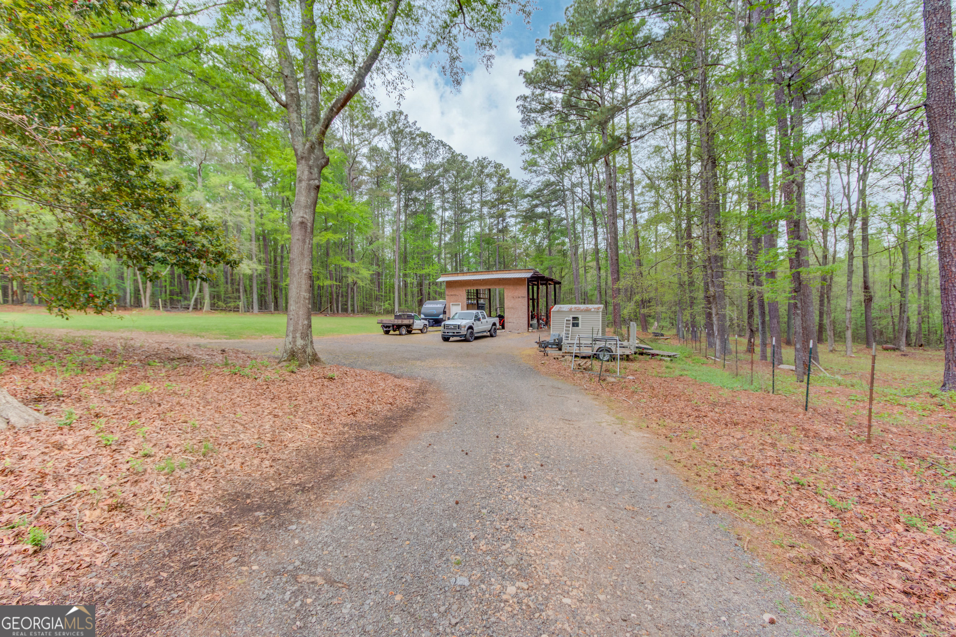 207 Boogers Hill Road Oxford GA 30054