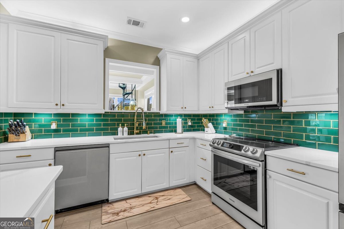 25 Melody Drive Pooler GA 31322