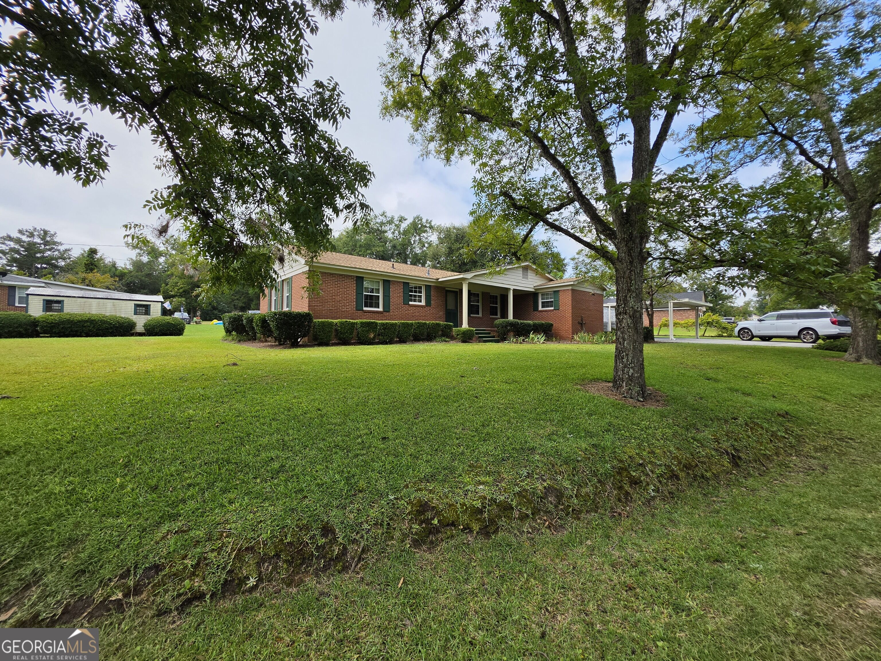 555 Mulberry Street Swainsboro GA 30401