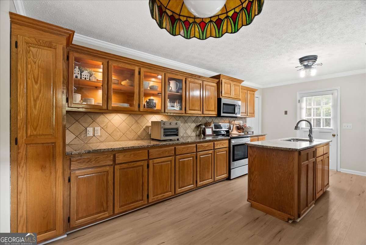 206 Victory Drive Calhoun GA 30701