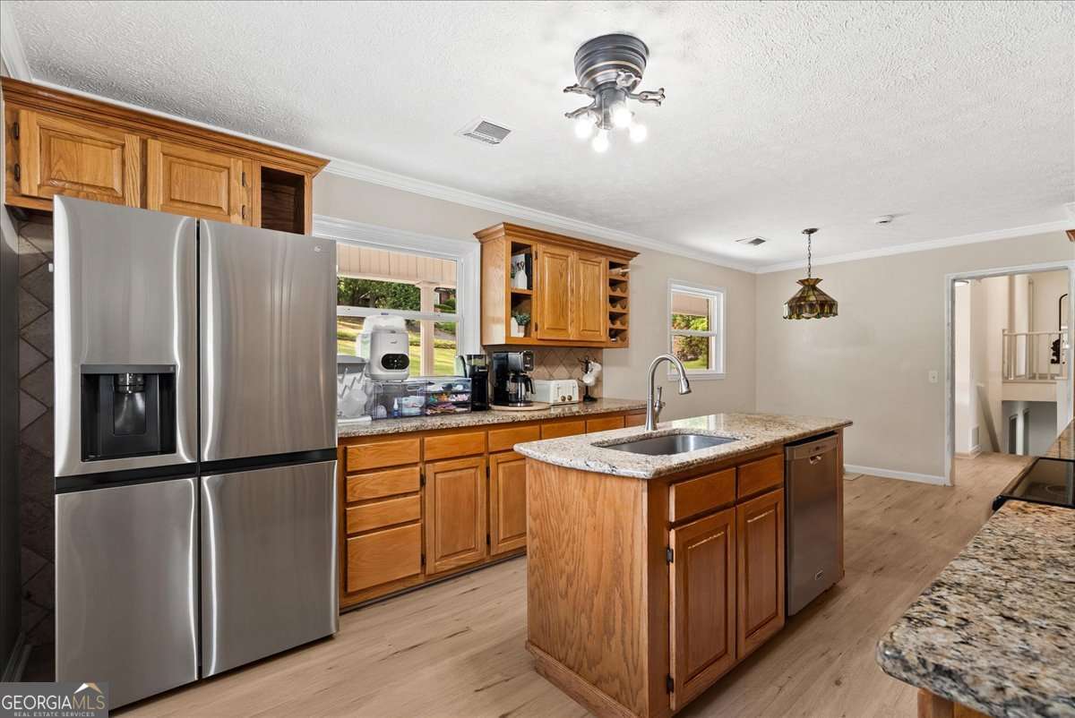 206 Victory Drive Calhoun GA 30701