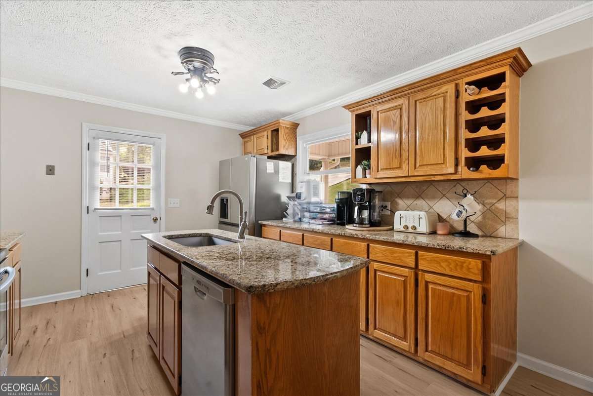 206 Victory Drive Calhoun GA 30701