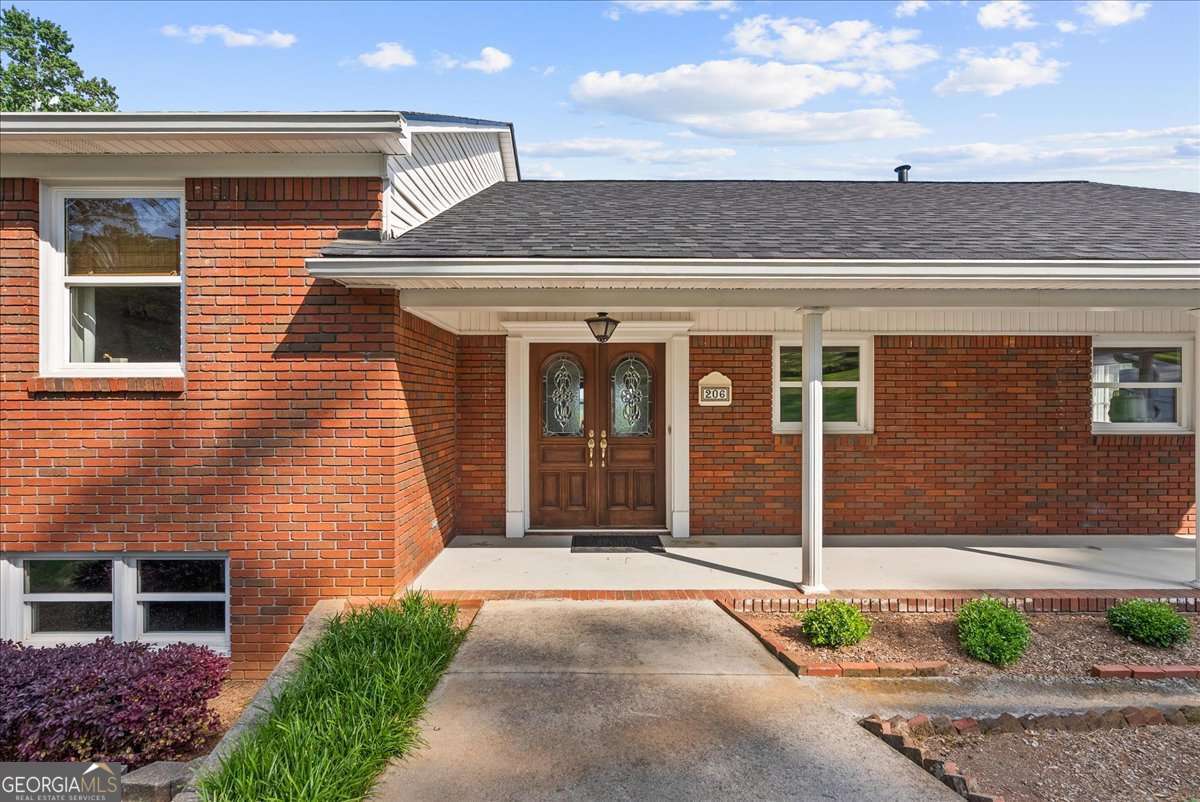 206 Victory Drive Calhoun GA 30701
