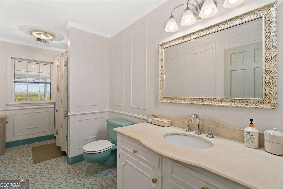 206 Victory Drive Calhoun GA 30701