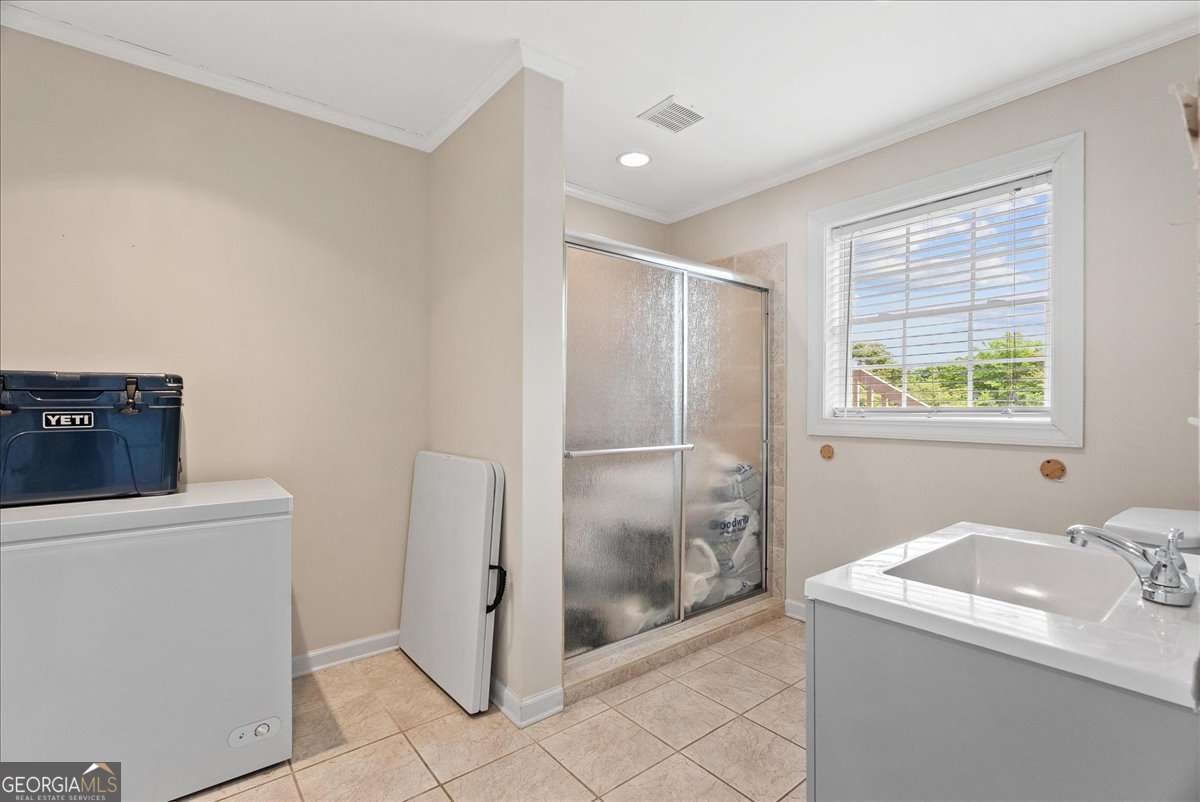 206 Victory Drive Calhoun GA 30701