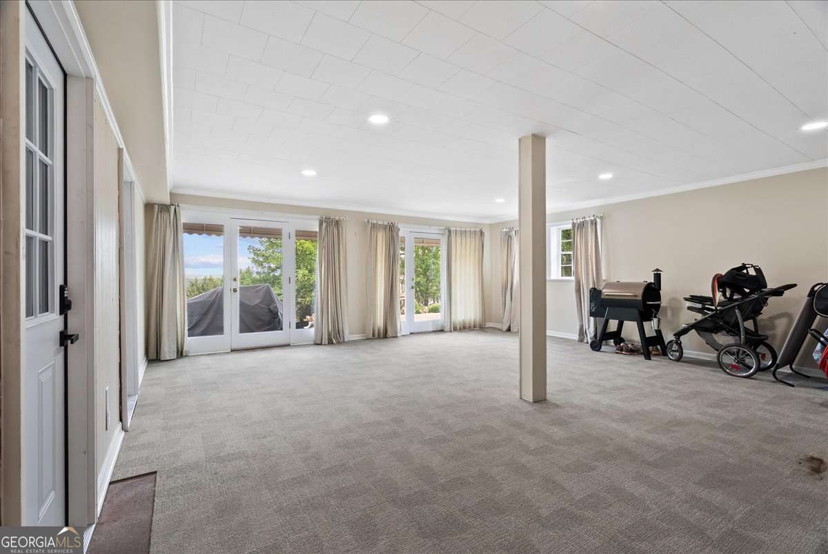 206 Victory Drive Calhoun GA 30701