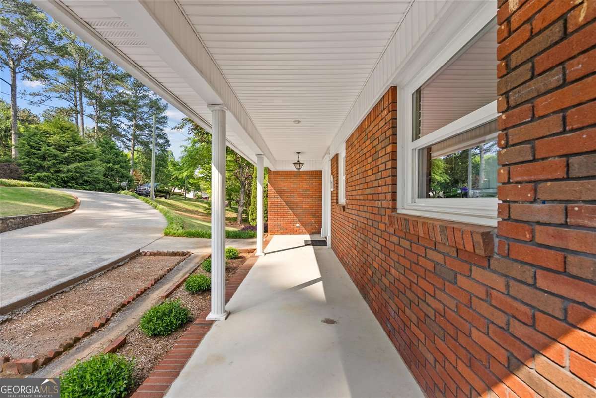 206 Victory Drive Calhoun GA 30701
