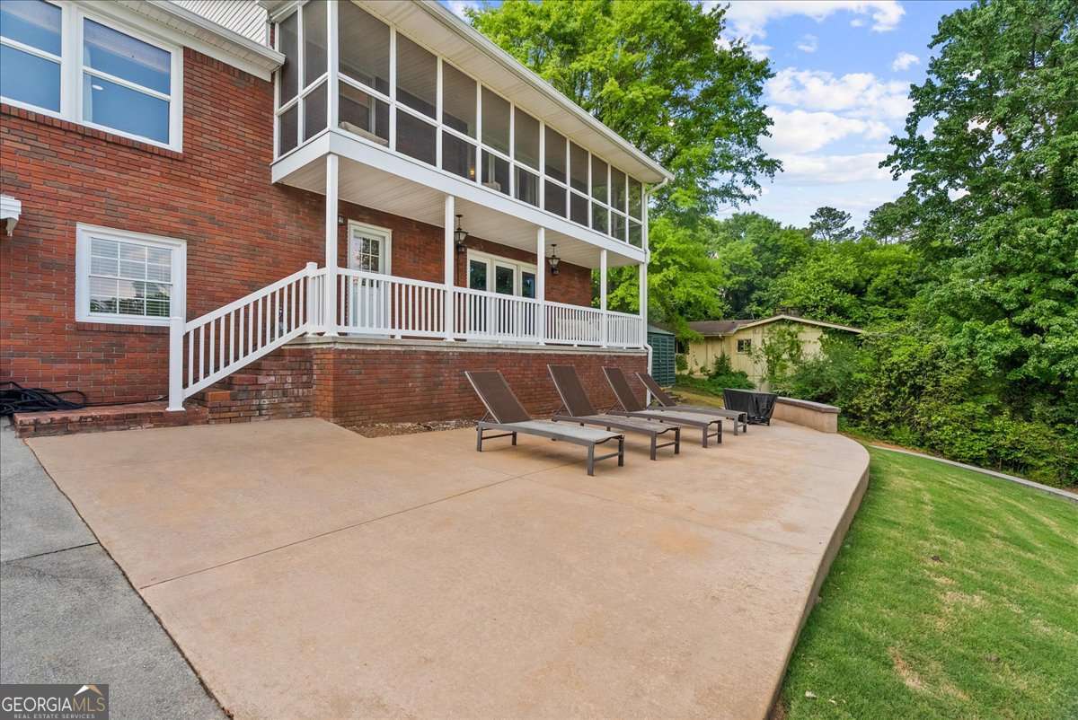 206 Victory Drive Calhoun GA 30701