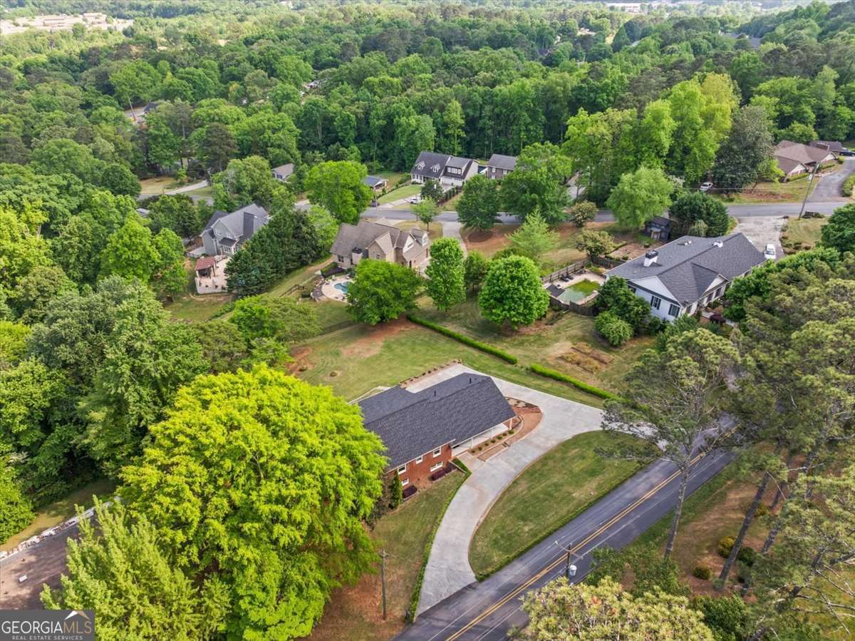 206 Victory Drive Calhoun GA 30701