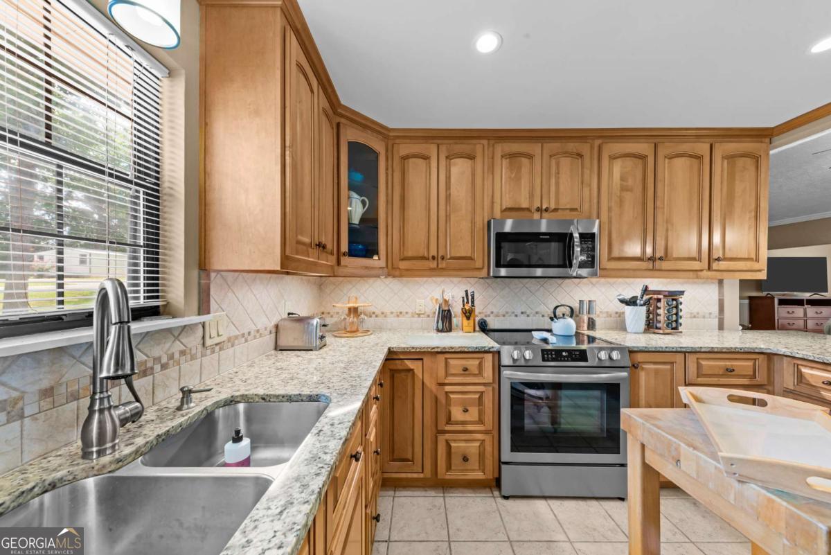 124 Bourbon Point Eatonton GA 31024