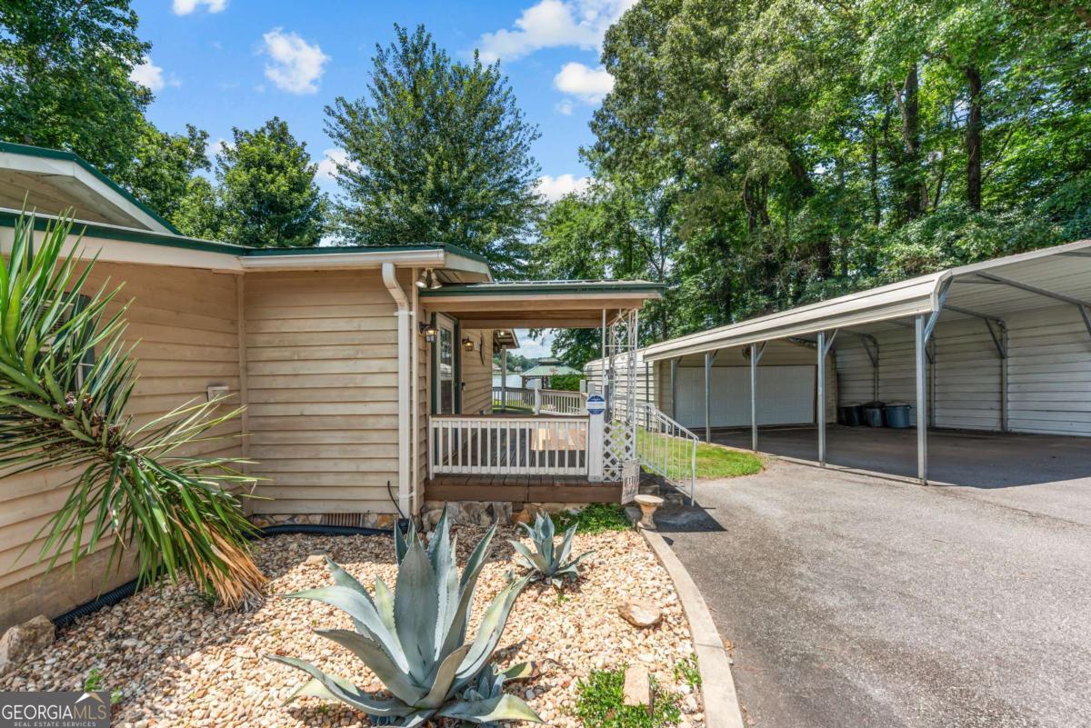 124 Bourbon Point Eatonton GA 31024