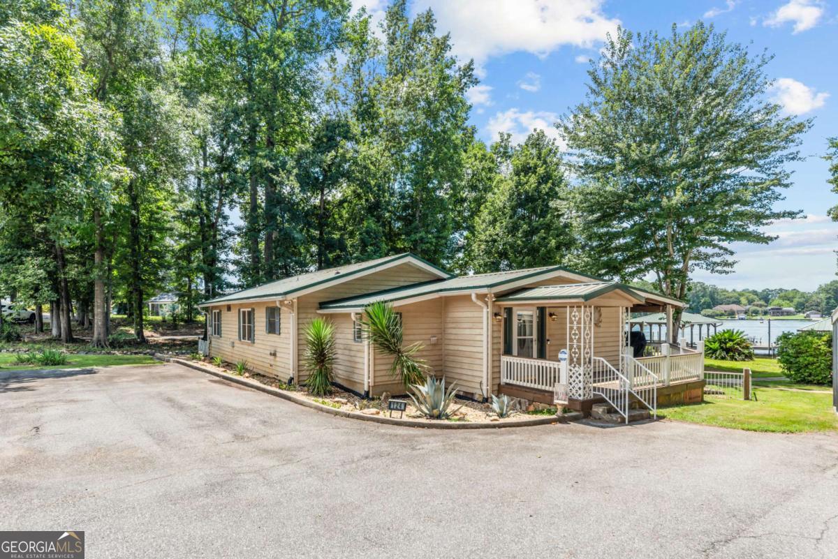 124 Bourbon Point Eatonton GA 31024
