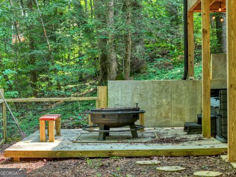 203 Buck Creek Trail Epworth GA 30541