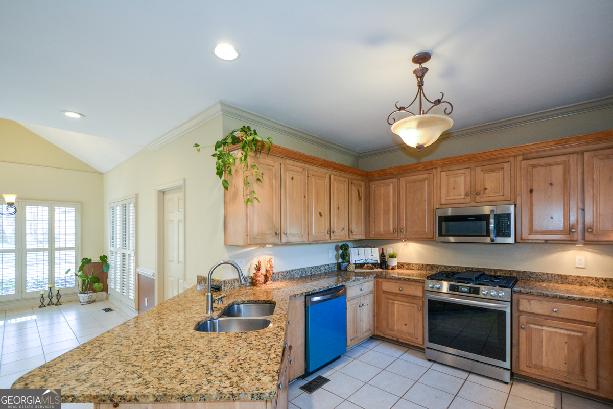 2405 Caylor Hill Pointe NW Kennesaw GA 30152