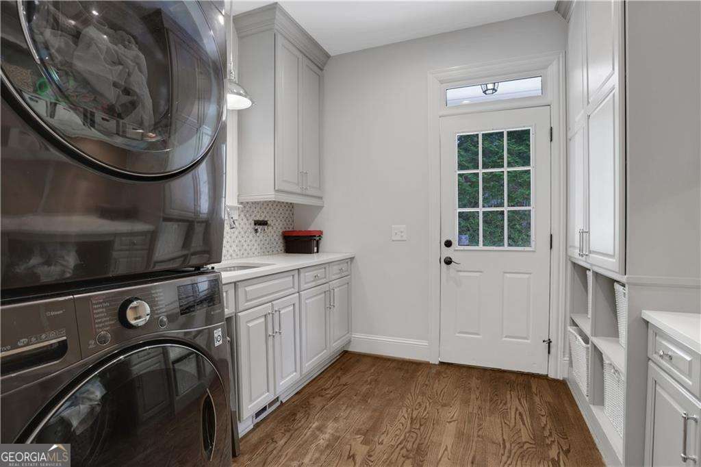 1005 Autumn Close Milton GA 30004