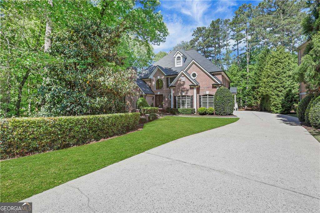 1005 Autumn Close Milton GA 30004