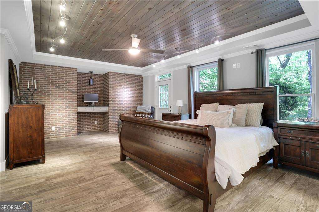 1005 Autumn Close Milton GA 30004
