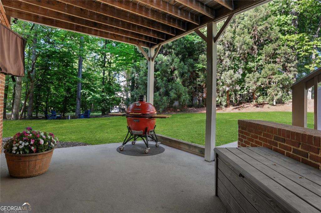1005 Autumn Close Milton GA 30004