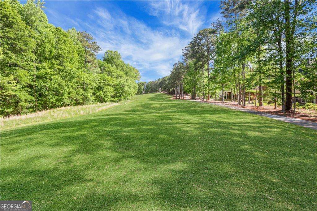 1005 Autumn Close Milton GA 30004