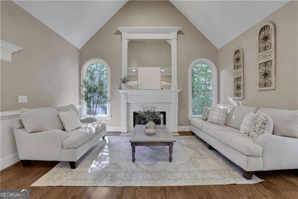 1005 Autumn Close Milton GA 30004