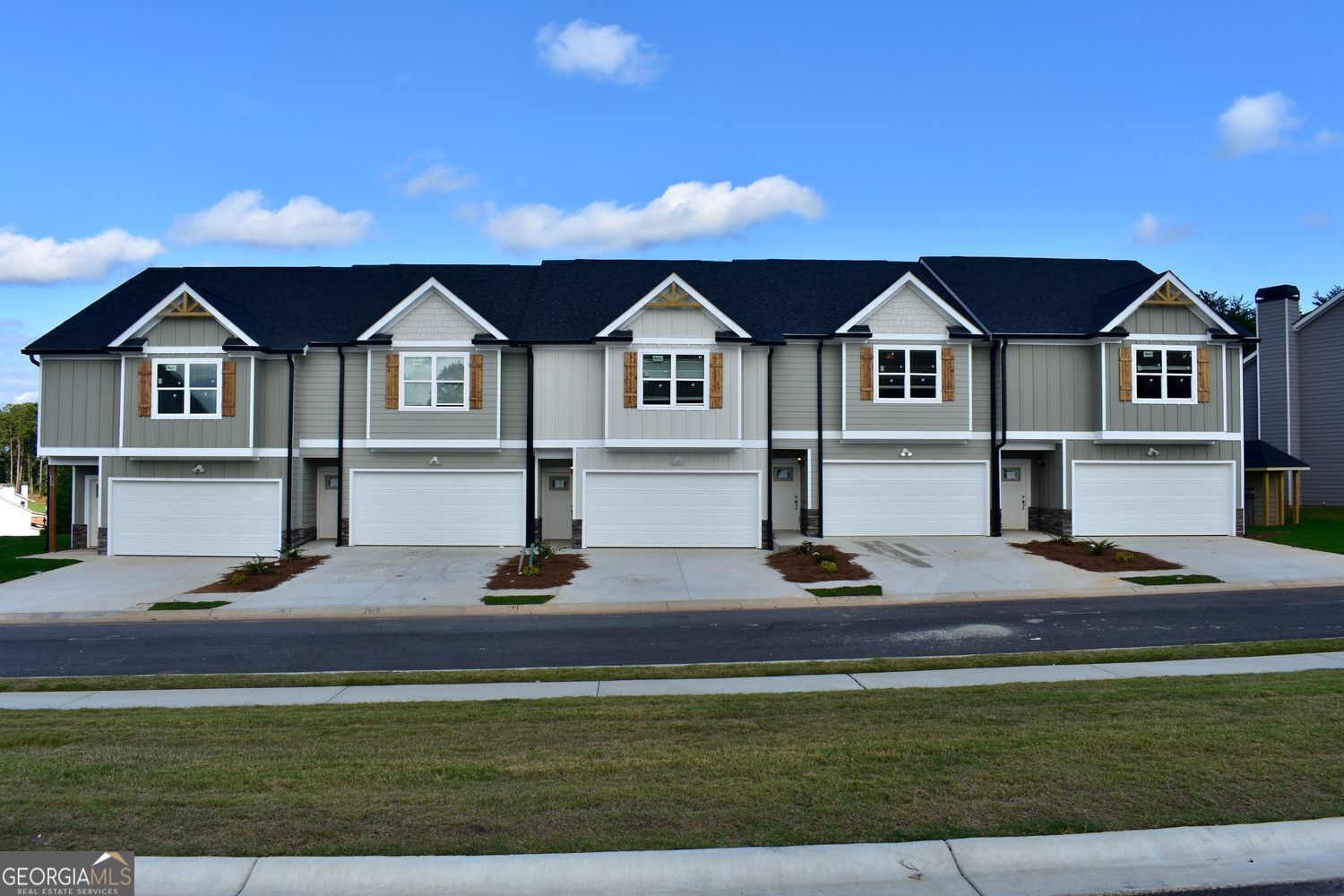 6362 Pine Ridge Point Lula GA 30554