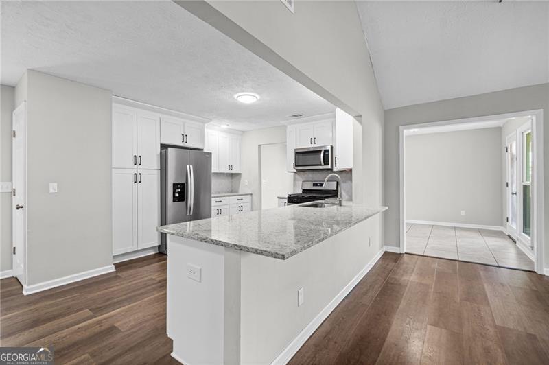 1194 Meadow Oaks Drive NW Acworth GA 30102