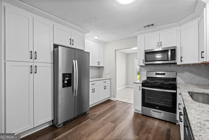 1194 Meadow Oaks Drive NW Acworth GA 30102