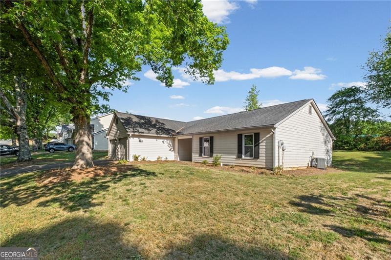 1194 Meadow Oaks Drive NW Acworth GA 30102