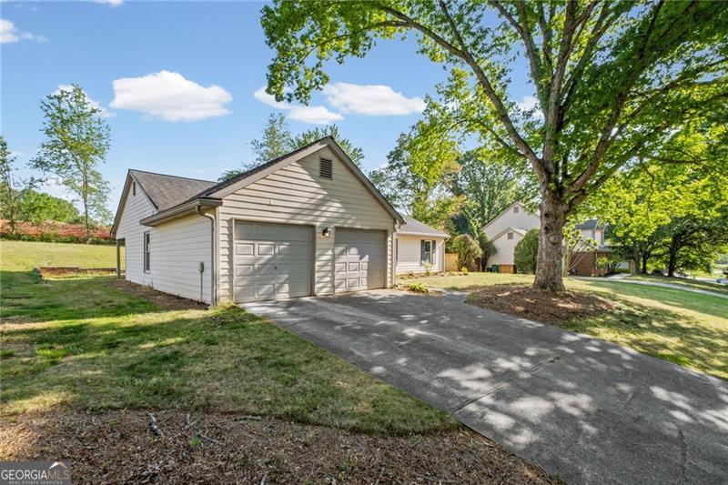 1194 Meadow Oaks Drive NW Acworth GA 30102