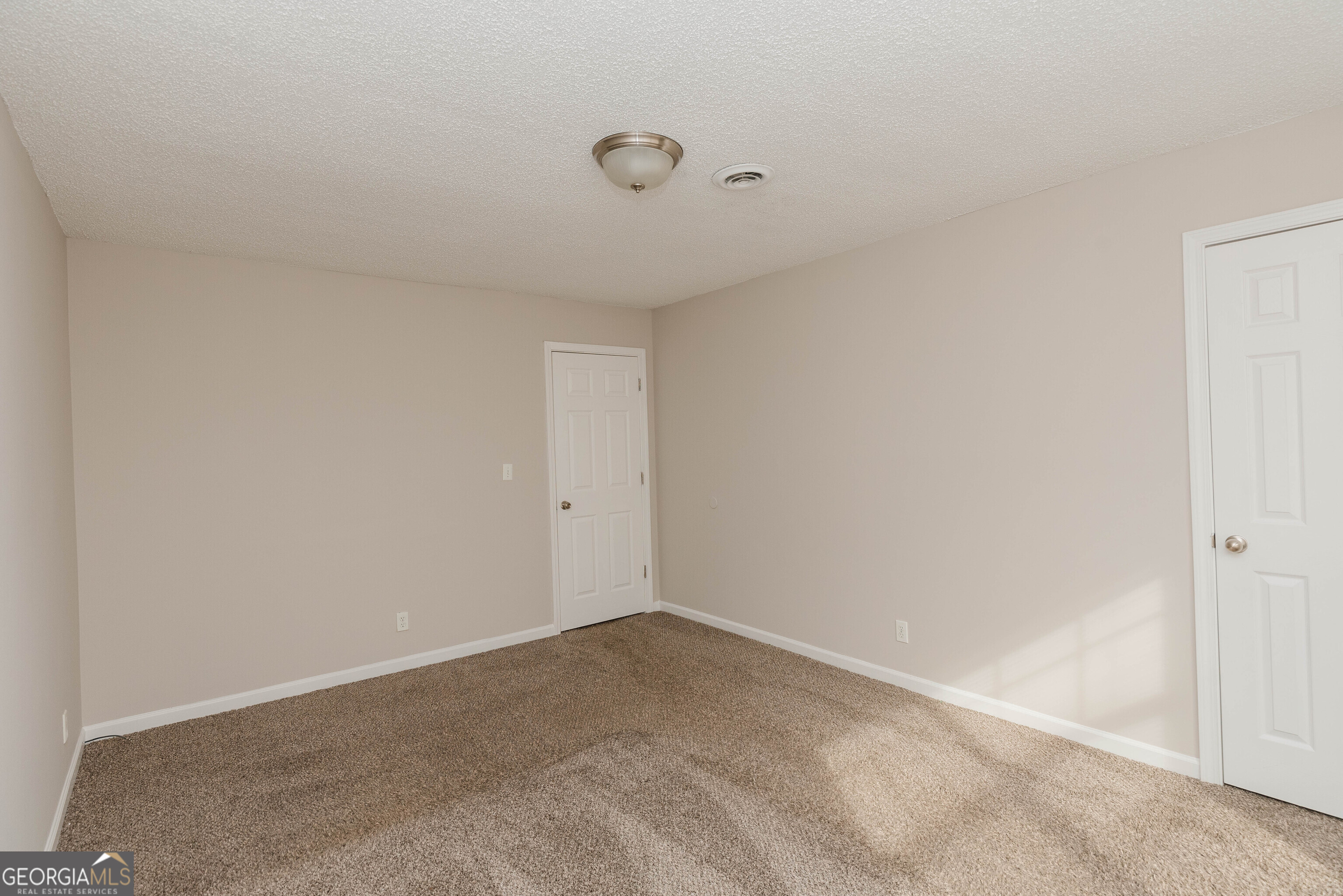 424 W I Parkway Dallas GA 30132