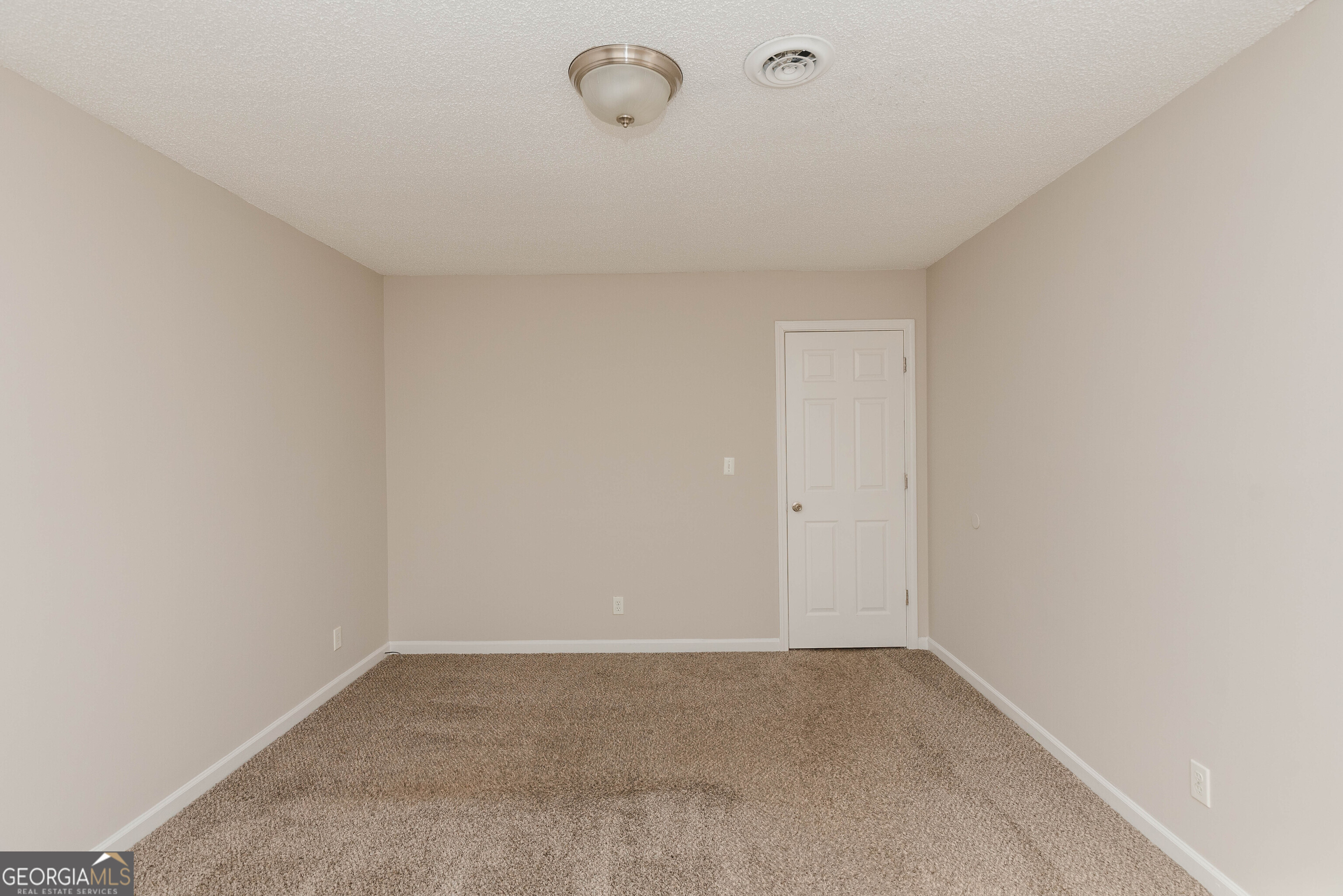 424 W I Parkway Dallas GA 30132
