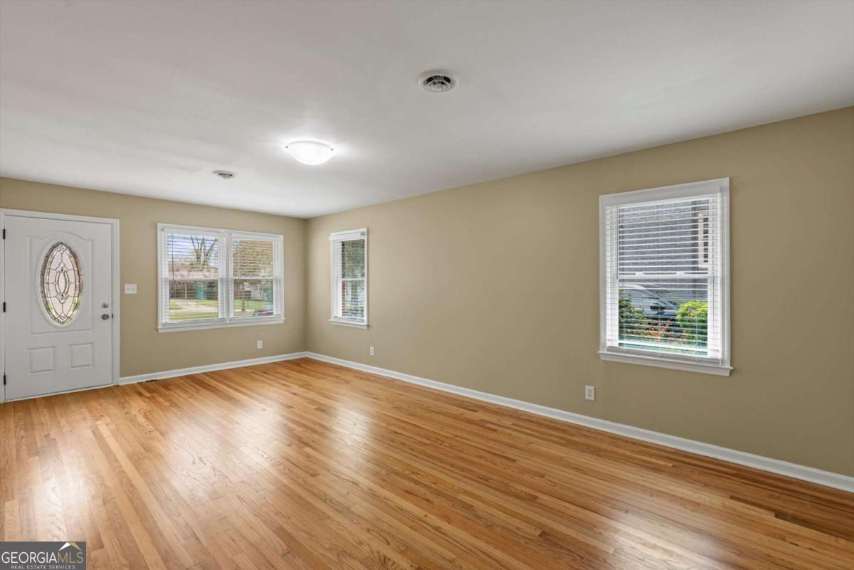 628 S Evelyn Place NW Atlanta GA 30318