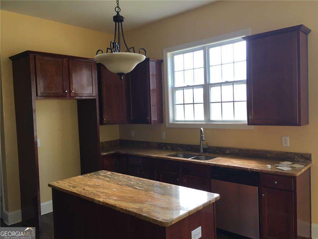 5575 Toccoa Drive Douglasville GA 30135