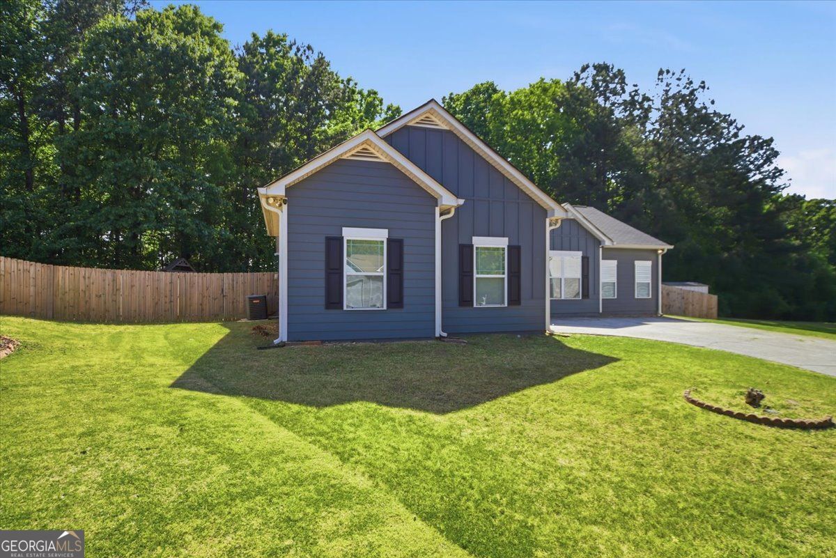 1885 Nichols Landing Way Dacula GA 30019