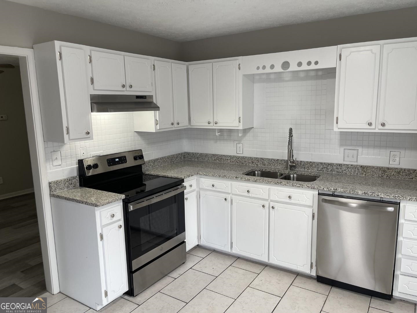 859 Park Place Conyers GA 30012
