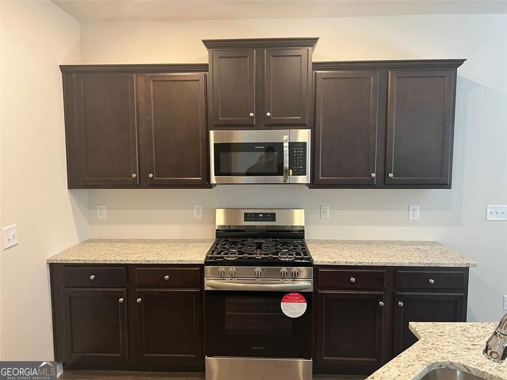 127 Berry Drive Dawsonville GA 30534
