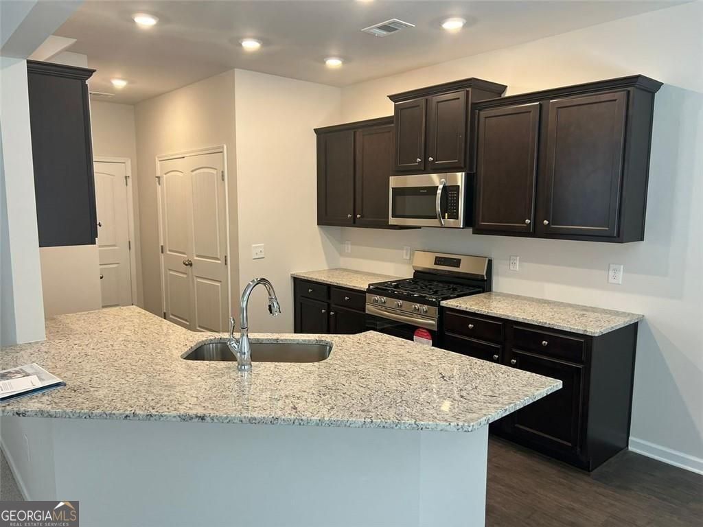 127 Berry Drive Dawsonville GA 30534