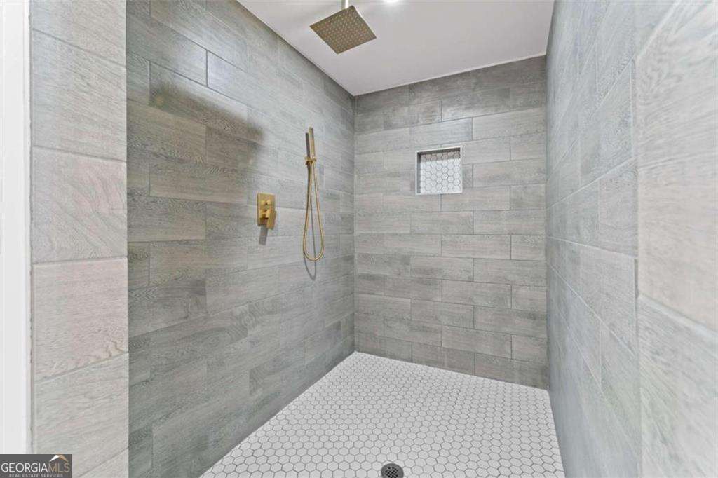 2023 Stoneleigh Drive Stone Mountain GA 30087
