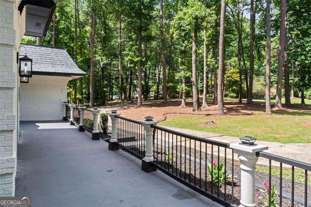 2023 Stoneleigh Drive Stone Mountain GA 30087