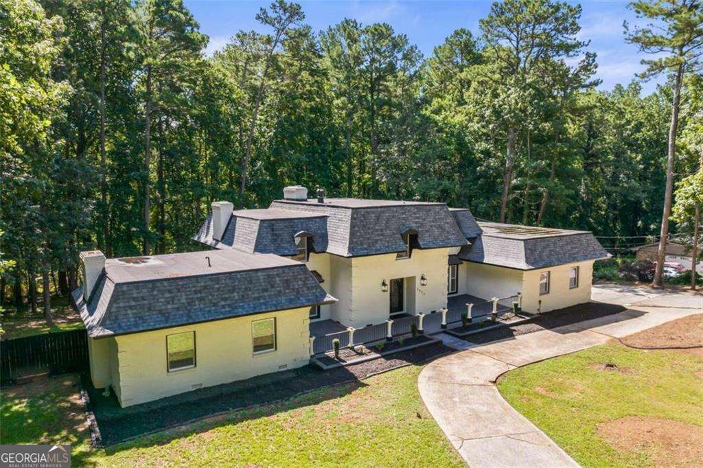 2023 Stoneleigh Drive Stone Mountain GA 30087