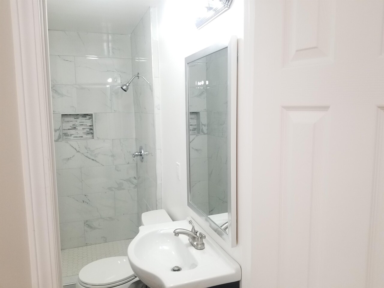 2467 Calvin Avenue East Point GA 30344