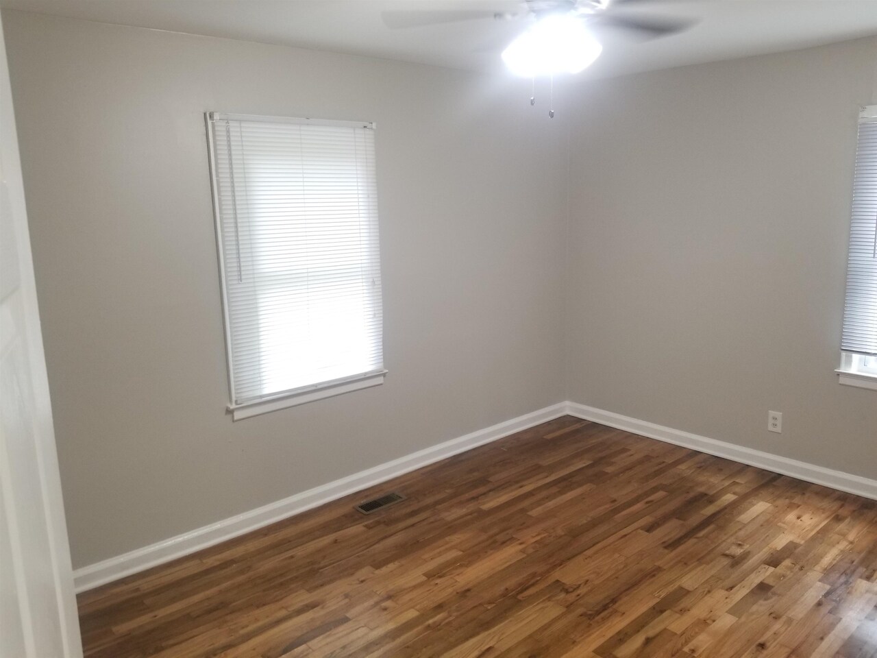 2467 Calvin Avenue East Point GA 30344