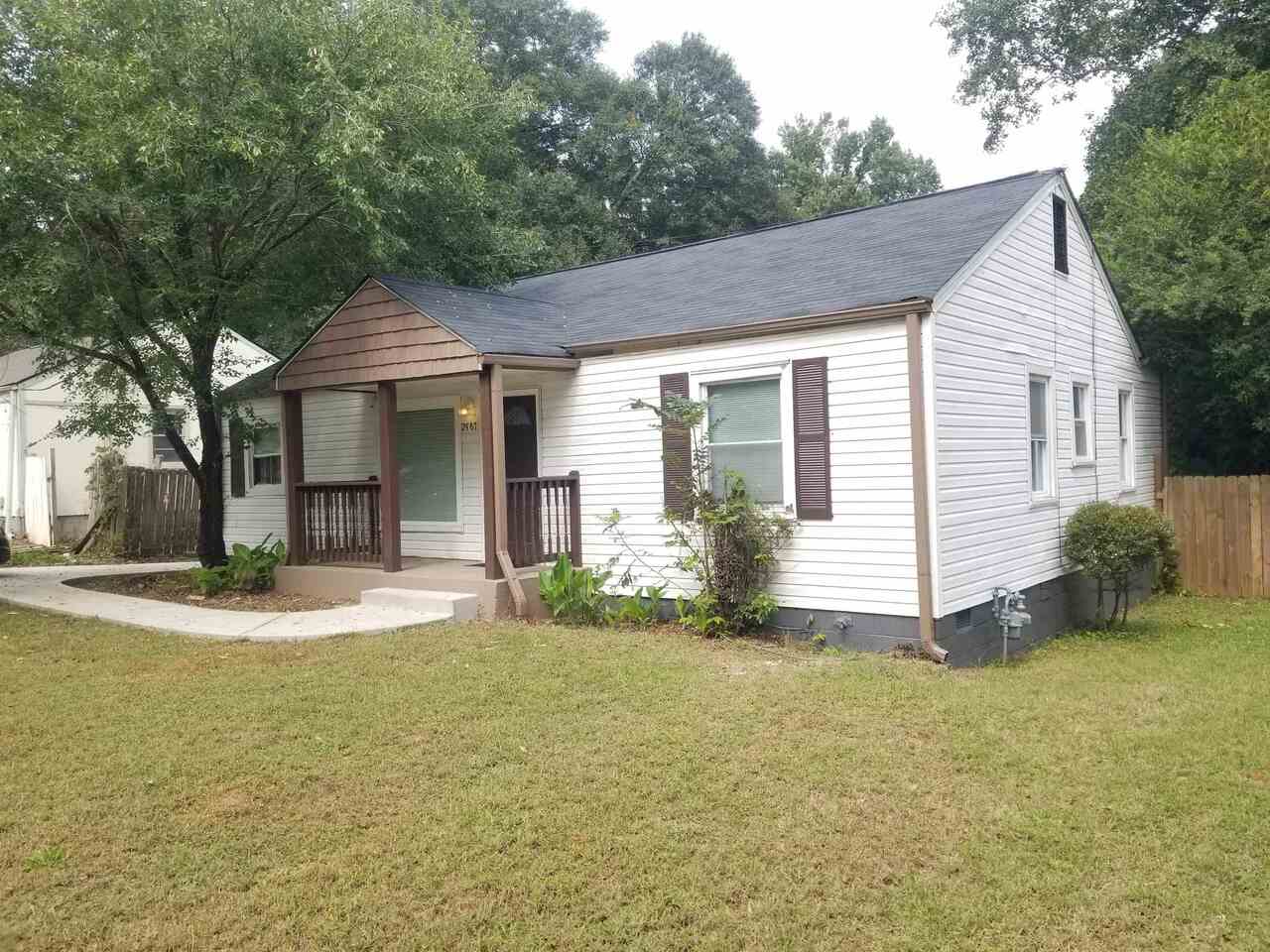 2467 Calvin Avenue East Point GA 30344